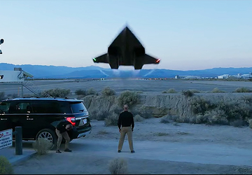 Pomylony z prawdziwym samolotem: chiński satelita ...