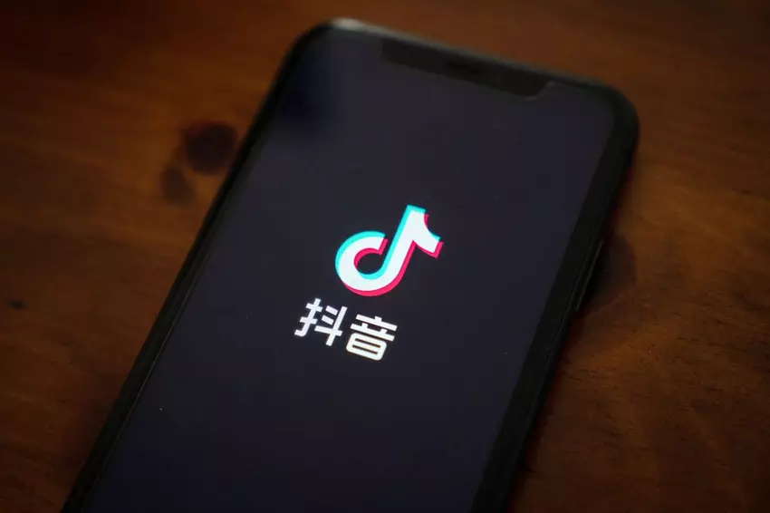 Twórca TikTok, firma ByteDance, wprowadza w Chinach limit czasowy dla dzieci poniżej 14 roku życia