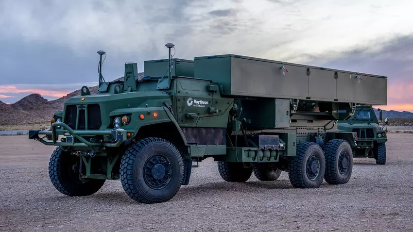 System bezzałogowych statków powietrznych DeepStrike. Ilustracja: RTX