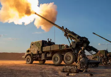 Francja ujawnia szczegóły zakupu 78 samobieżnych ...