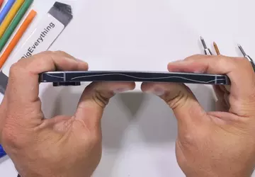 Pixel 10 Pro XL nie wygina ...