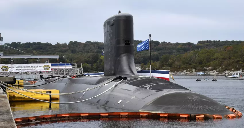 Marynarka Wojenna Stanów Zjednoczonych oddała do użytku atakujący okręt podwodny o napędzie atomowym USS Hyman G. Rickover, który będzie zdolny do przenoszenia 12 pocisków manewrujących Tomahawk