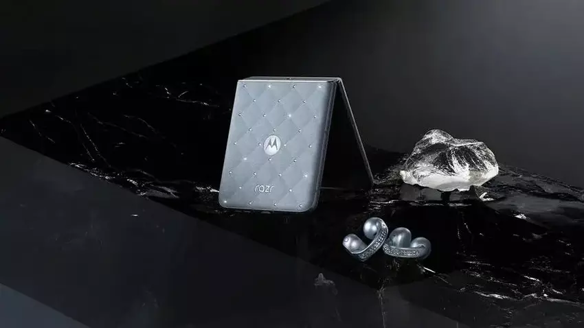 Składany Motorola Razr 60 otrzyma wersję z kryształami Swarovski