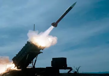 Bloomberg: USA planują wysłać dodatkową baterię ...