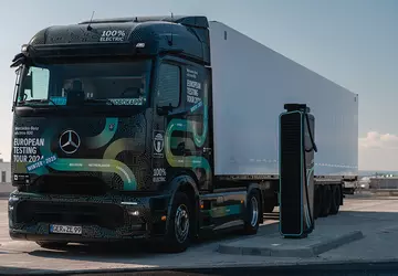 Elektryczny ciężarówka Mercedes eActros 600 ma ...