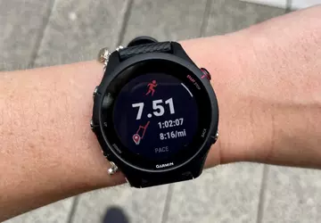 Garmin Forerunner 255: Aktualizacja 20.29 poprawia ...