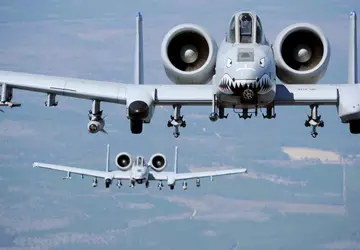10 samolotów A-10C Thunderbolt II przybywa ...