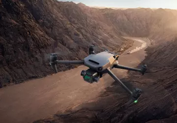 Wybór jasnych udanych misji ukraińskich dronów ...