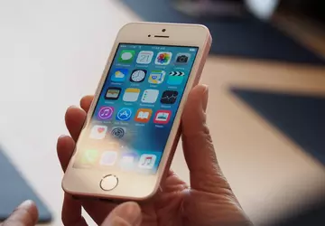 Nowe zdjęcia iPhone'a SE 2 z ...