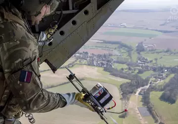Ślad za Francją: Brytania przetestowała drony ...