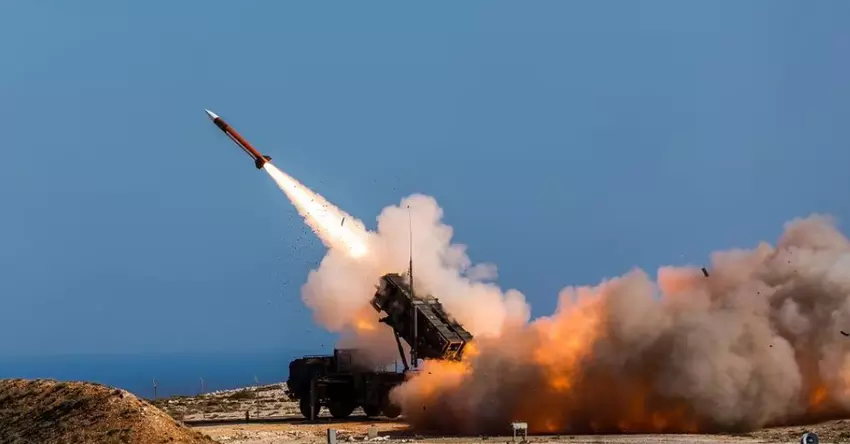 Niemcy wydadzą 3,42 mld dolarów na zakup 500 pocisków przechwytujących Patriot i 120 pocisków IRIS-T dla Eurofighter Typhoon.