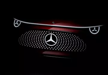 Nowy Mercedes-Benz CLA otrzyma podświetlany przód ...