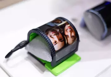 Samsung zaprezentował elastyczny smartfon, który można ...