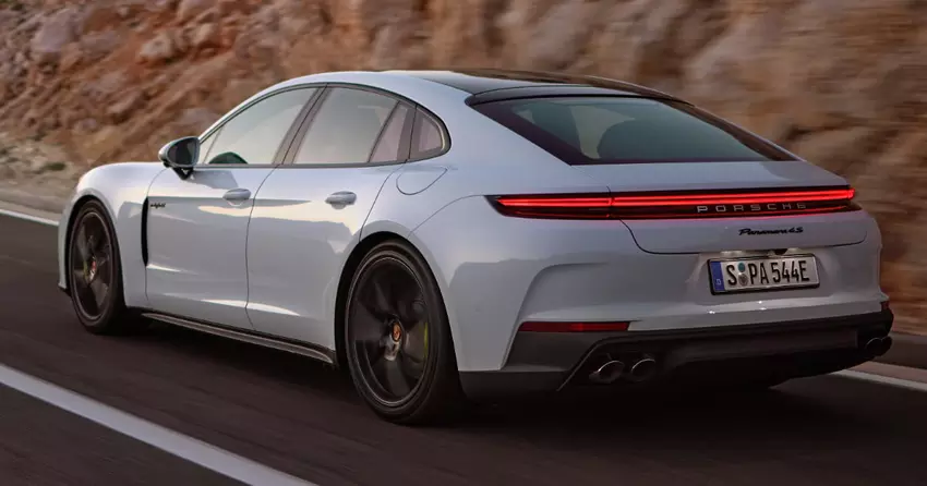 Porsche prezentuje dwie hybrydy plug-in Panamera 4 E-Hybrid i 4S E-Hybrid z zasięgiem do 96 km na zasilaniu elektrycznym