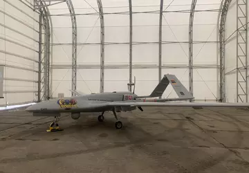 Bayraktar TB2 Vanagas spektakularnie zniszczył dwie ...