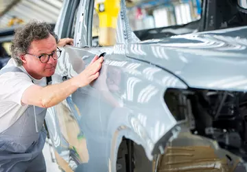 Prawie 100 000 pracowników Volkswagena w ...