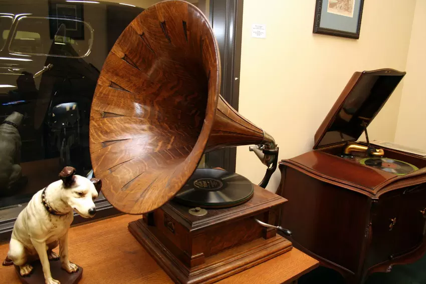 Gramofon RCA Victrola