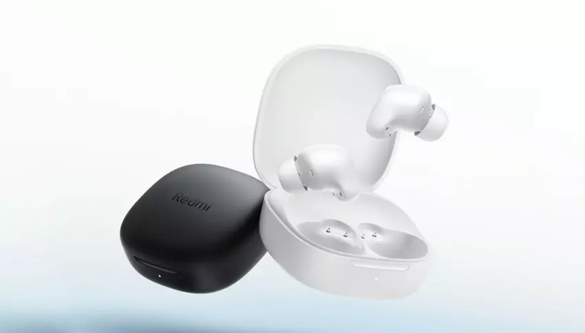 Xiaomi zaprezentowało Redmi Buds 6 Play z 10-milimetrowymi przetwornikami i do 36 godzin pracy na baterii za 9 dolarów.