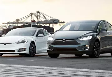 Tesla znów obniża ceny samochodów elektrycznych ...