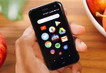 Miniaturowy Palm Phone teraz działa autonomicznie