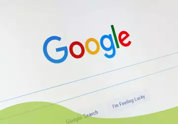 Google testuje niebieskie znaczniki w wynikach ...