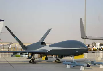 Chiny odsłaniają WZ-7 Soaring Dragon - ...