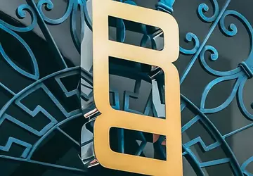 Range Rover otrzymał nowy logo — ...