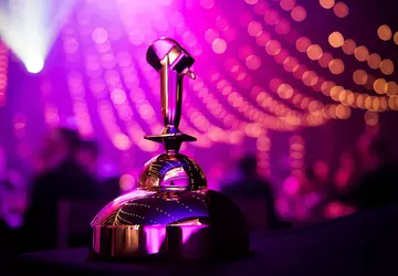 Rozpoczęła się pierwsza runda głosowania w ...