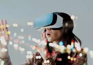 Pierwszy zestaw słuchawkowy Samsung XR z ...