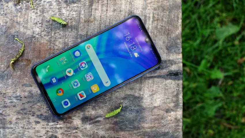 Honor 20 SE (aka Youth Edition) z ekranem AMOLED i chipem Kirin 810 zadebiutują 22 października