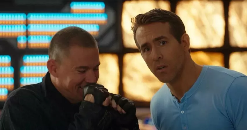 Ryan Reynolds i Channing Tatum wystąpią w komedii akcji, o którą walczą czołowe studia i serwisy streamingowe.