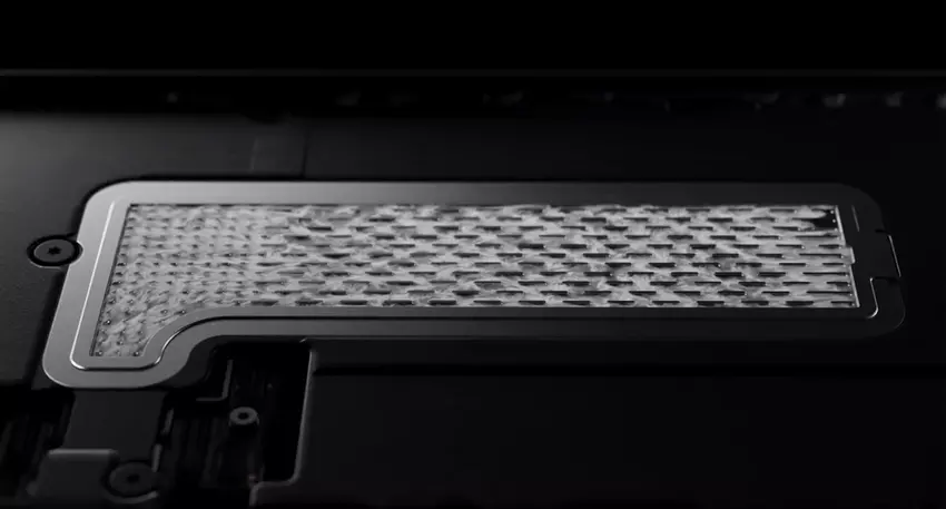 Apple pokazała, jak iPhone 17 Pro ratuje moc chłodzeniem cieczowym