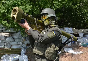 Gwardia Narodowa bezlitośnie niszczy rosyjskie samoloty ...