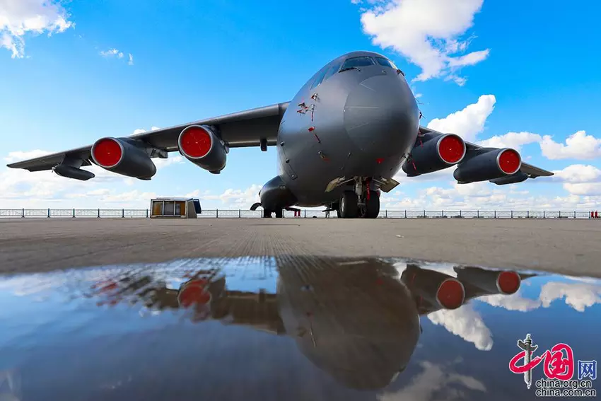 Chiny wprowadziły cysternę powietrzną nowej generacji YU-20 do tankowania w locie