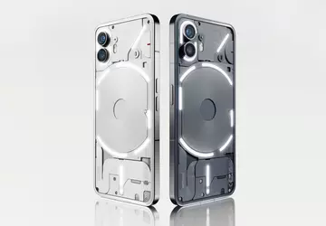 Podwójny aparat, dwa kolory i podświetlenie ...