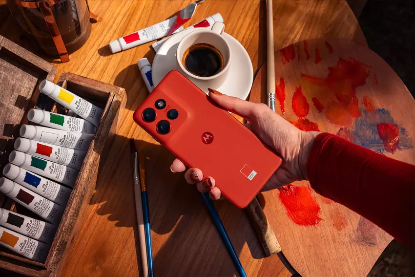 Motorola ogłosiła datę premiery smartfona Moto S50 z ekranem 120 Hz, układem MediaTek i ochroną IP68