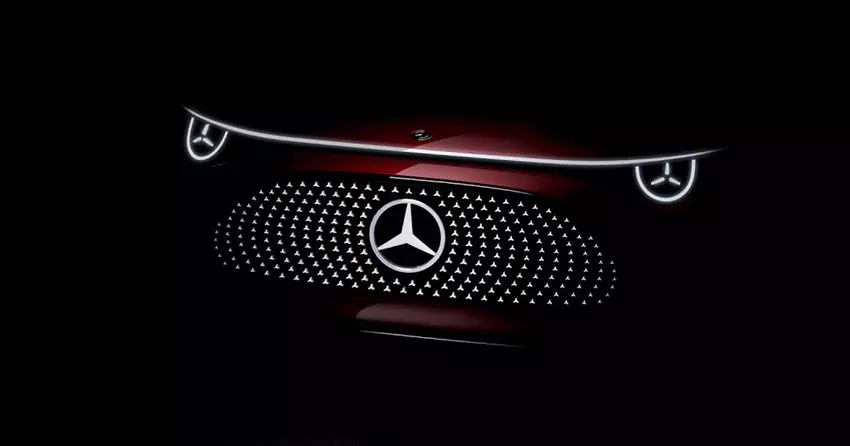 Nowy Mercedes-Benz CLA otrzyma podświetlany przód i reflektory w kształcie gwiazdy