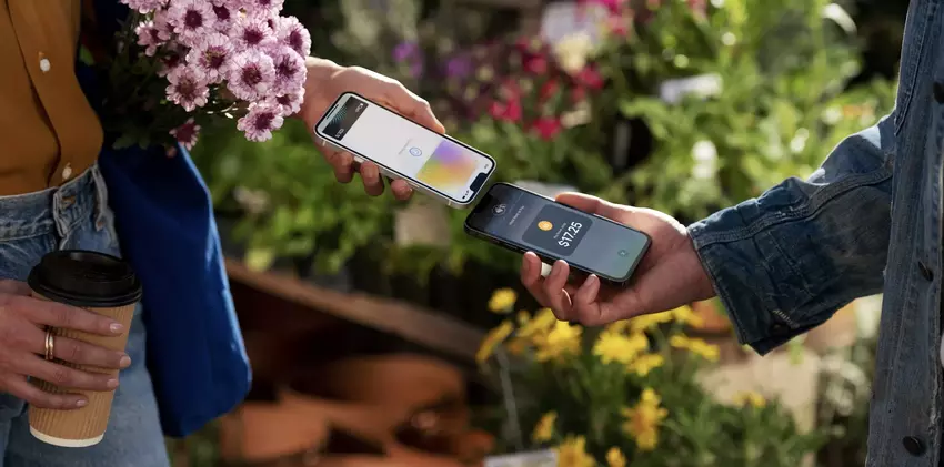 Apple otwiera dostęp do układu NFC w iPhonie: nowe funkcje płatności zbliżeniowych, kluczy i biletów w iOS 18.1