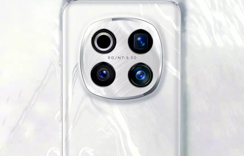 Osoba mająca dostęp do informacji poufnych ujawniła, jak będzie wyglądał flagowy Honor Magic 7 Pro