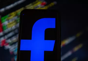 Facebook opracował aplikację do rozpoznawania twarzy