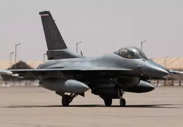 457 Eskadra zastąpi myśliwce F-16 Fighting ...