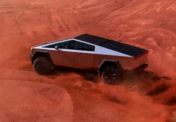 Tesla rozpoczęła wysyłkę Cybertruck Foundation z ...