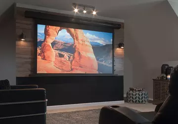 Najlepsze Zmotoryzowane Ekrany Projekcyjne