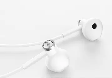 Xiaomi wprowadziła nauszniki Mi Half In-Ear ...