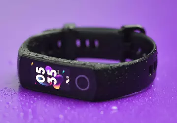 Przewodnik po wyborze bransoletki fitness: na ...