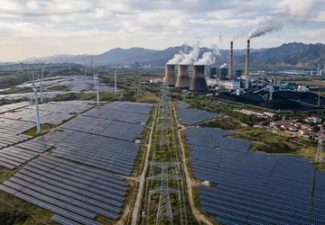 Chińska zielona energia w pułapce biurokracji: ...