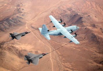 Pentagon przyznał dwa kontrakty o wartości ...