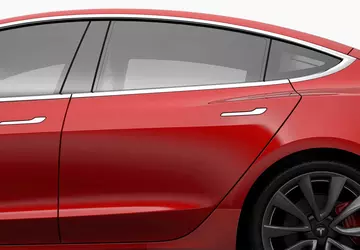 Tesla przekształca klamki: po skargach na ...