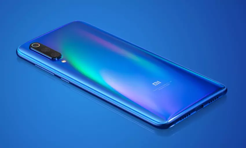 Xiaomi w ciągu miesiąca sprzedało ponad 1 milion flagowych smartfonów Mi 9 