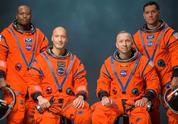 NASA ujawnia załogę Artemis III: kluczowy ...